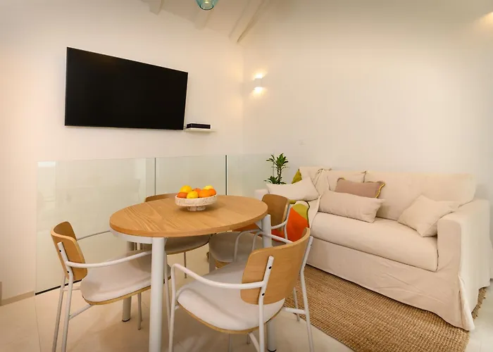 S27-new House In The Centre *