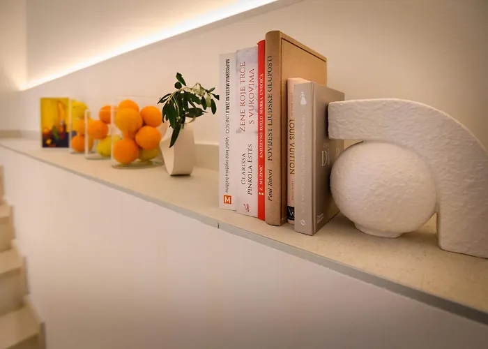 S27-new House In The Centre *