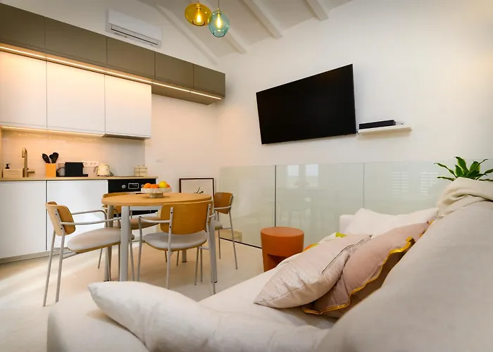 S27-new House In The Centre Ferienhaus