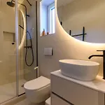 Vikendica S27-Modern House In The Old Centre With Parking Split