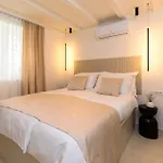 S27-Modern House In The Old Centre With Parking Vikendica *