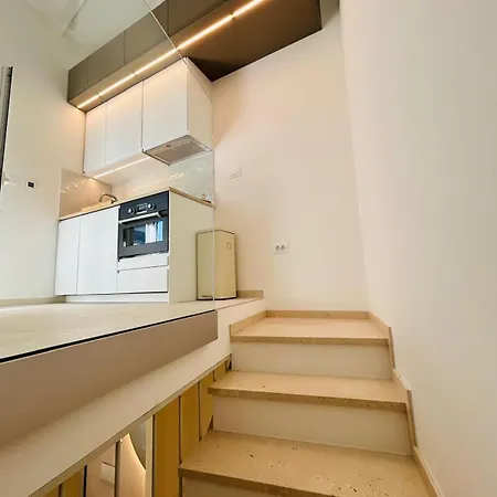 S27-new House In The Centre