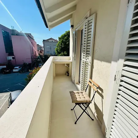 S27-new House In The Centre *