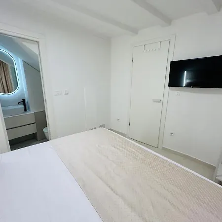 S27-new House In The Centre