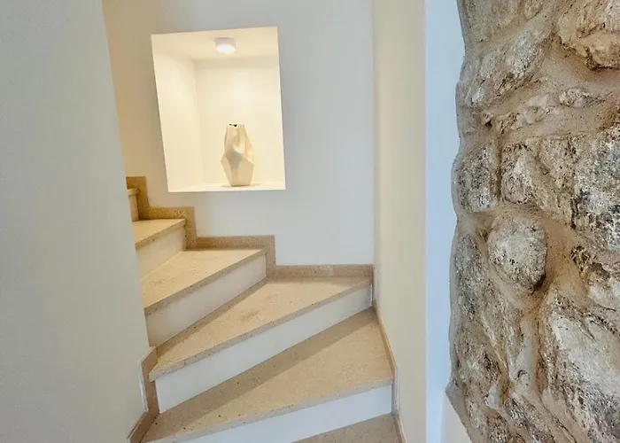 S27-new House In The Centre *