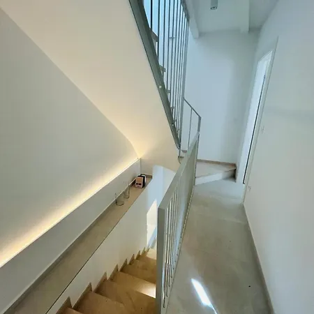 S27-new House In The Centre بيت للعطل سبليت