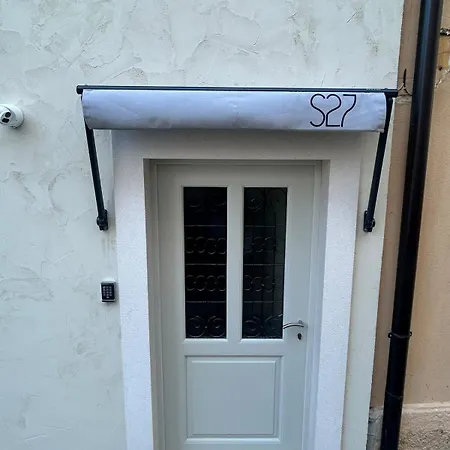 S27-new House In The Centre بيت للعطل سبليت